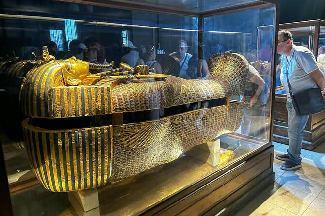 Tutankhamun’s Lapis Lazuli Treasures