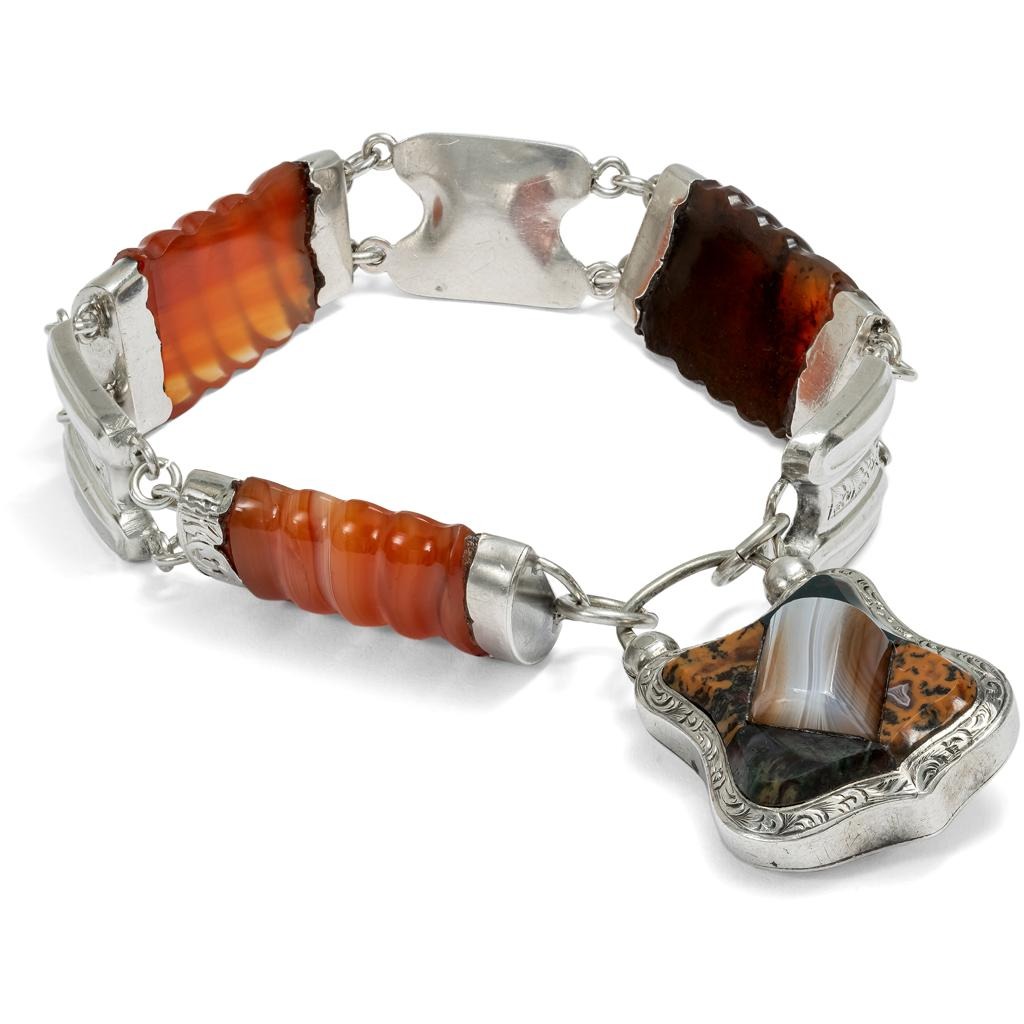 Queen Victoria’s Scottish Agates: The Royal Fashion That Celebrated Scotland